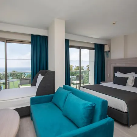 Falcon Hotel 4*