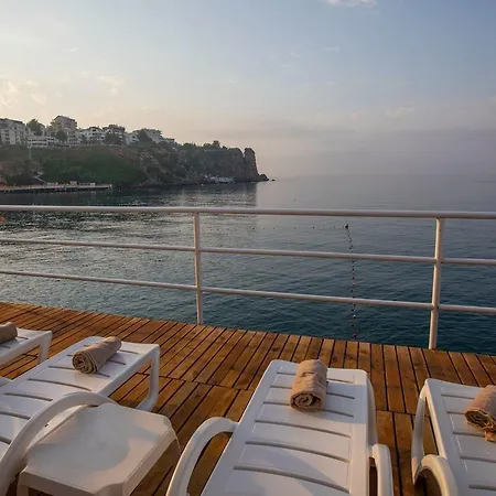 Hotel Falcon 4*