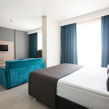 Falcon Hotel 4*