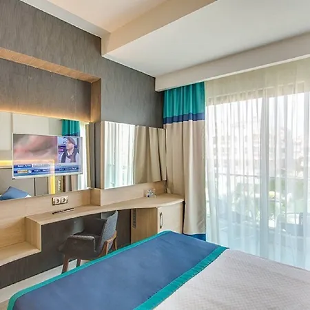 Falcon Hotel 4*