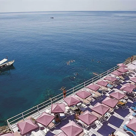 Falcon Hotel 4*
